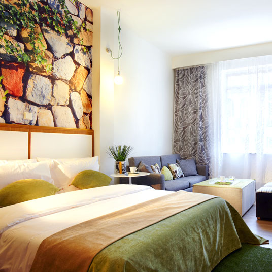 City Hotel