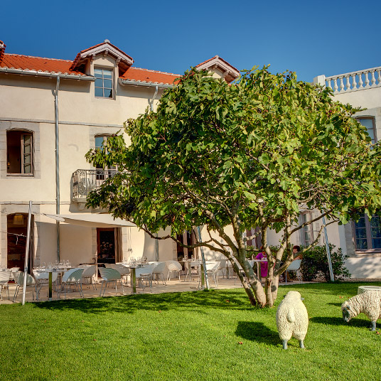 Hotel de Silhouette