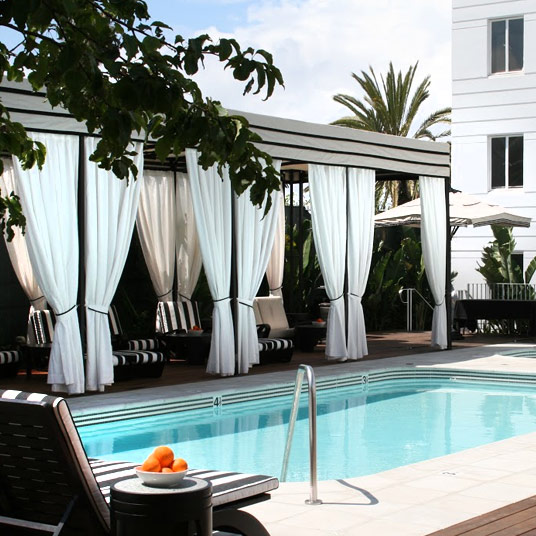 Hotel Shangri-la at the Ocean