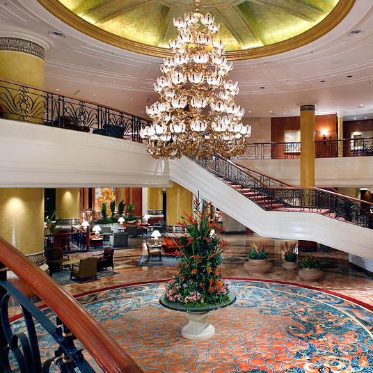 Makati Shangri-La, Manila