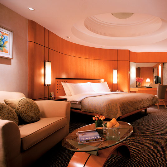 Makati Shangri-La, Manila