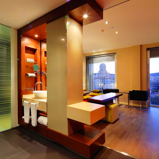Olivia Plaza Hotel