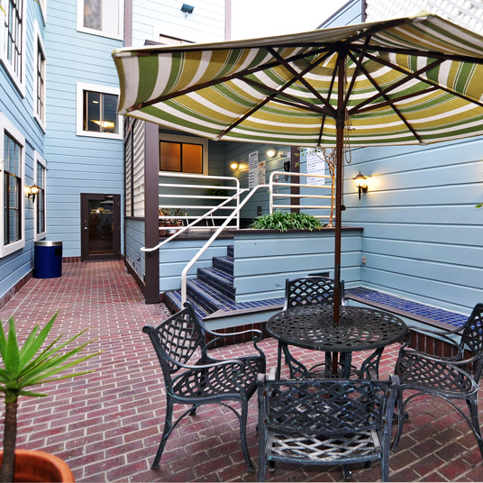 Carriage Inn