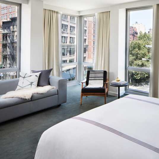 Smyth, a Thompson Hotel