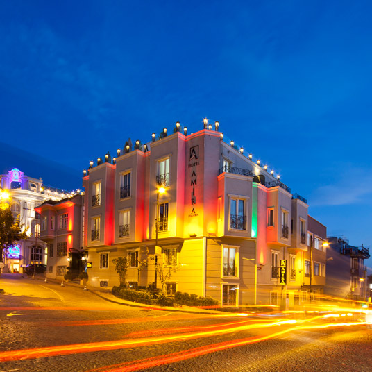 Amira Hotel