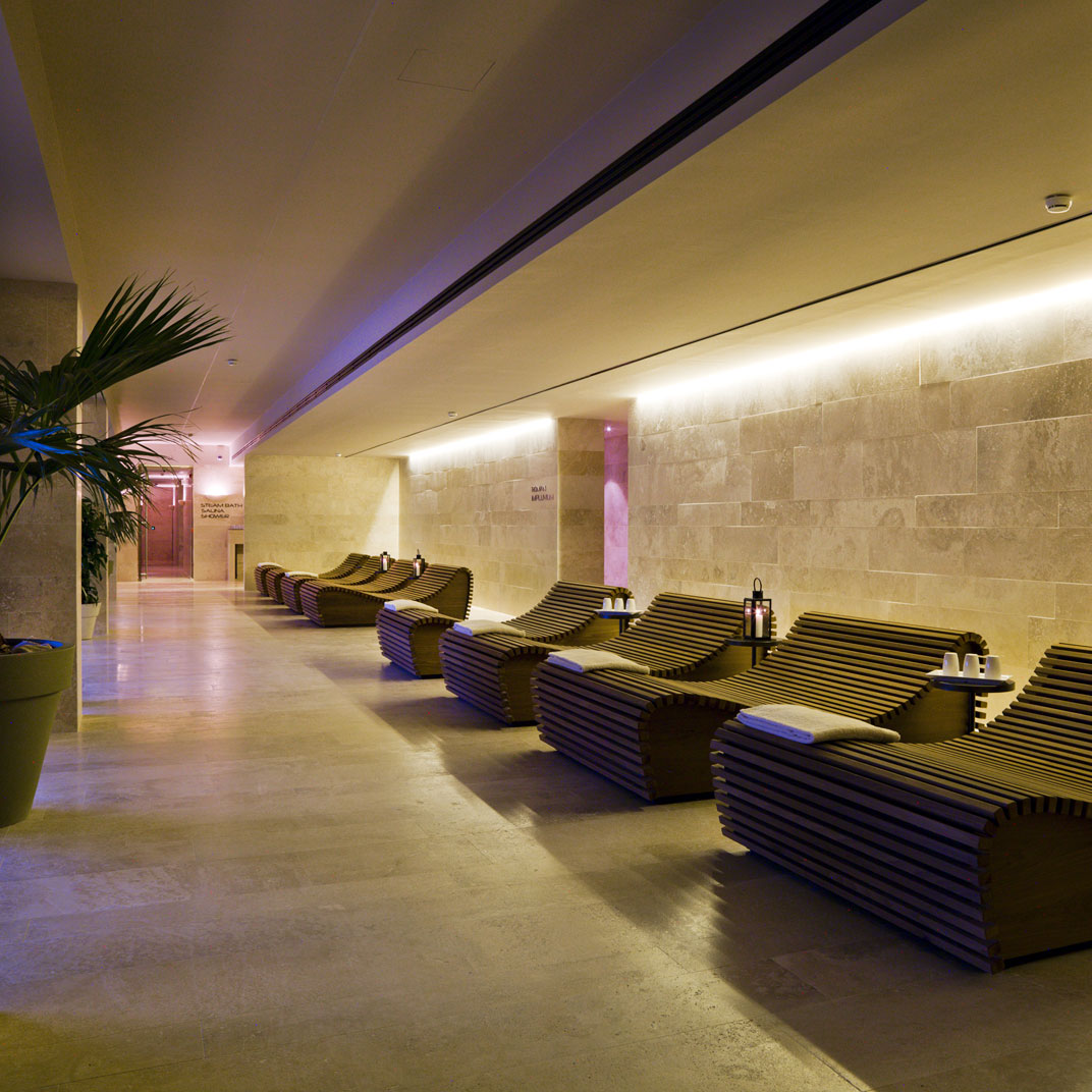 A.Roma Lifestyle Hotel