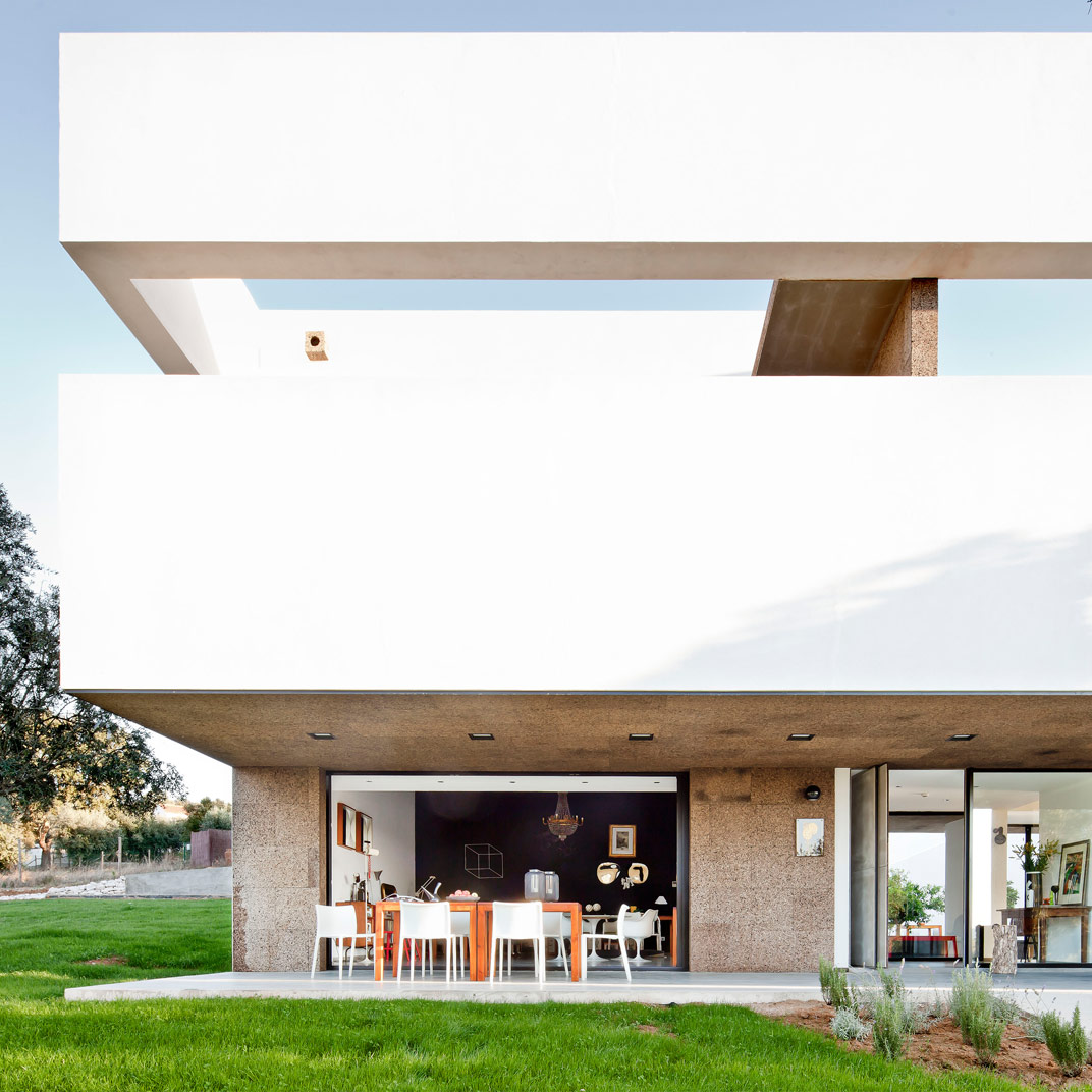 VILLA EXTRAMUROS
