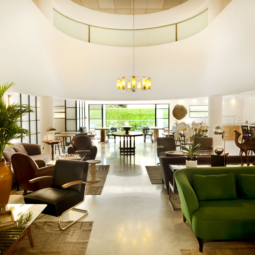 Lily & Bloom Hotel