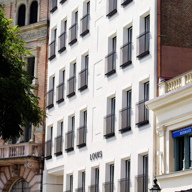 Louis Hotel