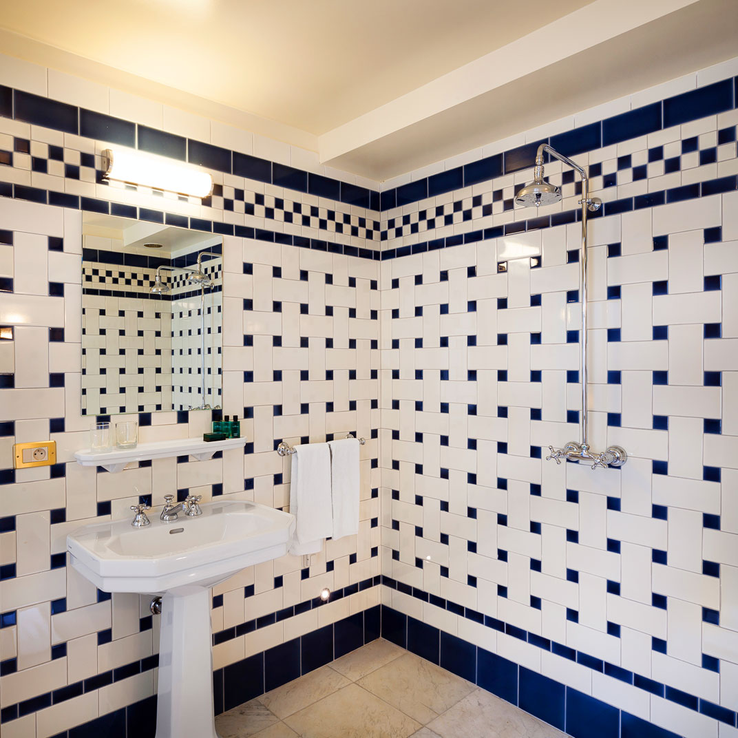 Grand Amour Hotel