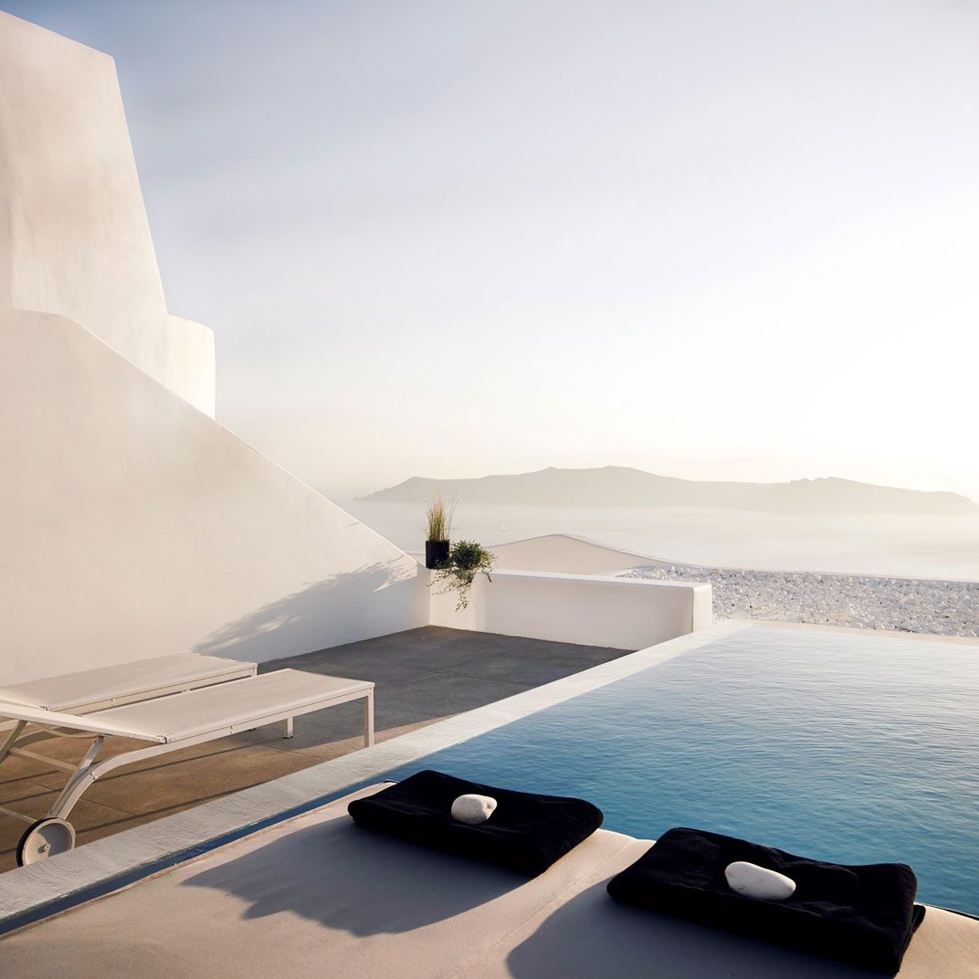 Cavo Tagoo Santorini