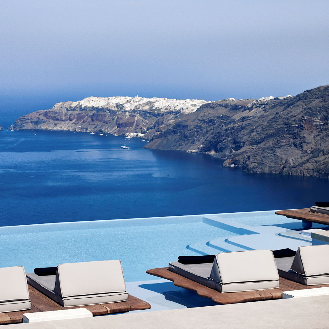 Cavo Tagoo Santorini