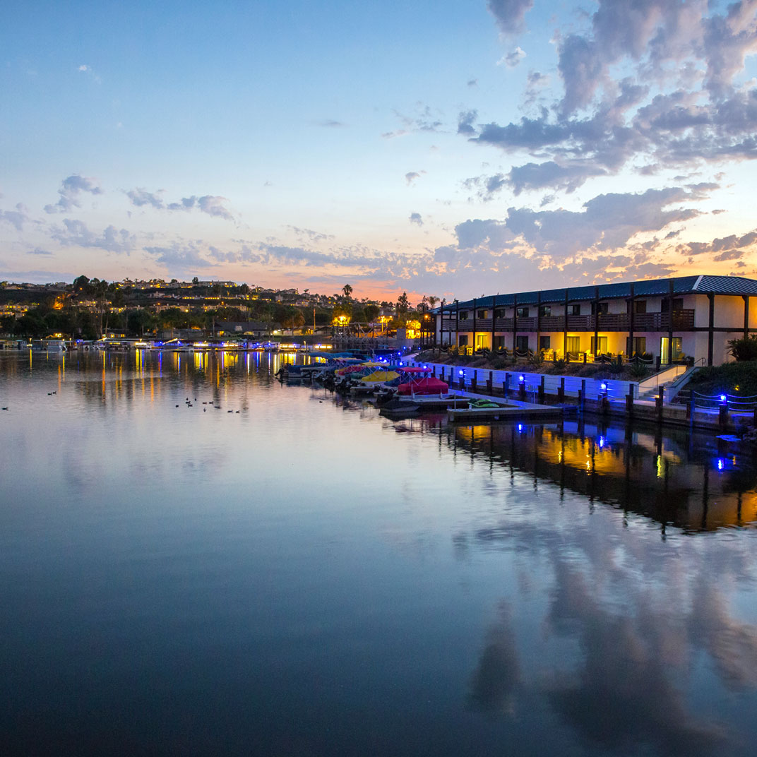 Lakehouse Hotel and Resort