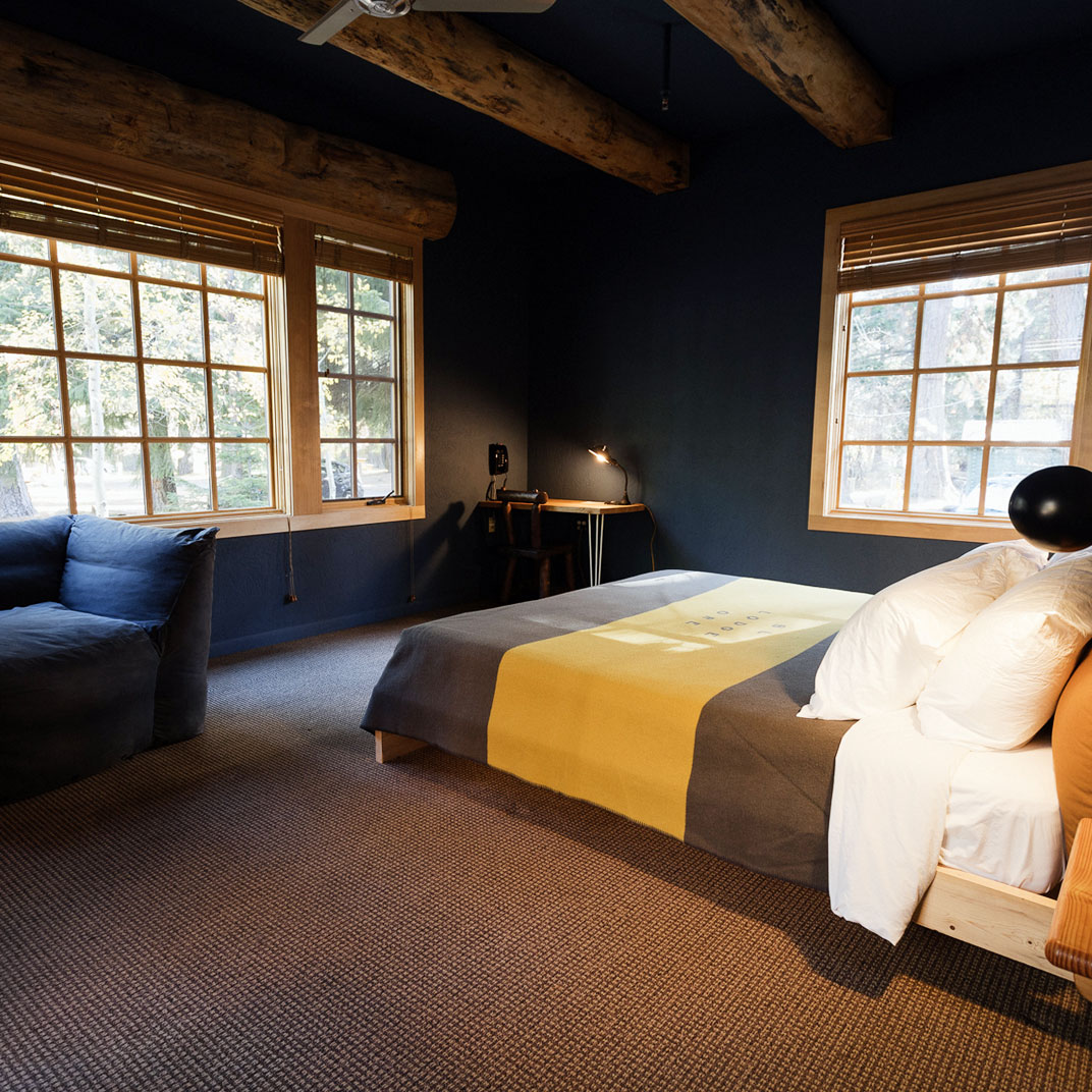 The Suttle Lodge & Boathouse