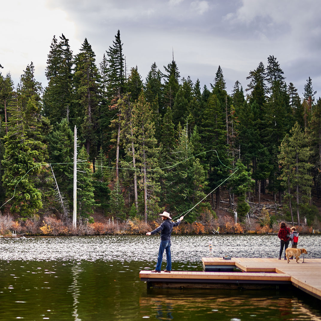 The Suttle Lodge & Boathouse