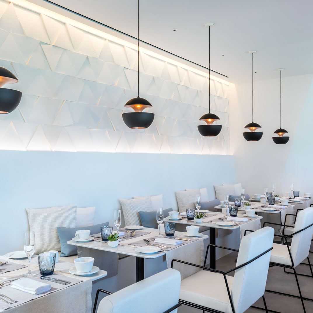 Grace Hotel Santorini, Auberge Resorts Collection