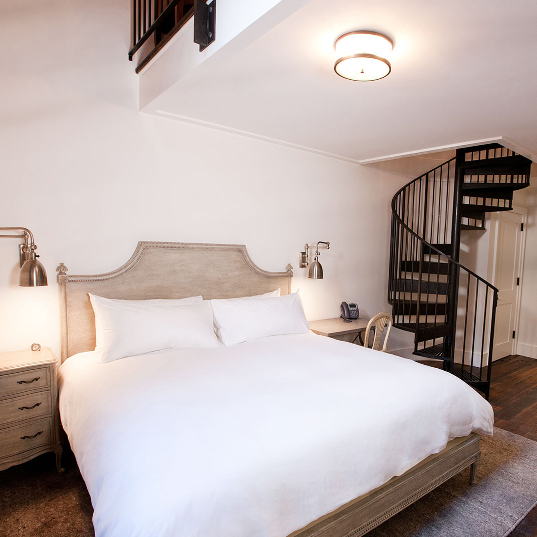 Washington School House Hotel