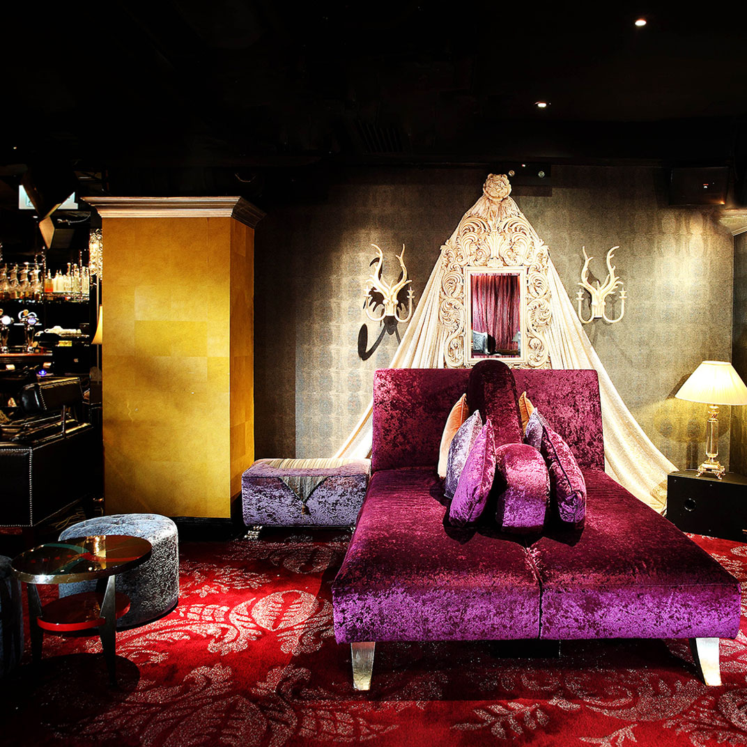 The Luxe Manor