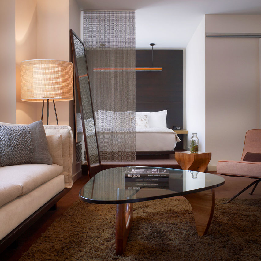The James Chicago - Magnificent Mile