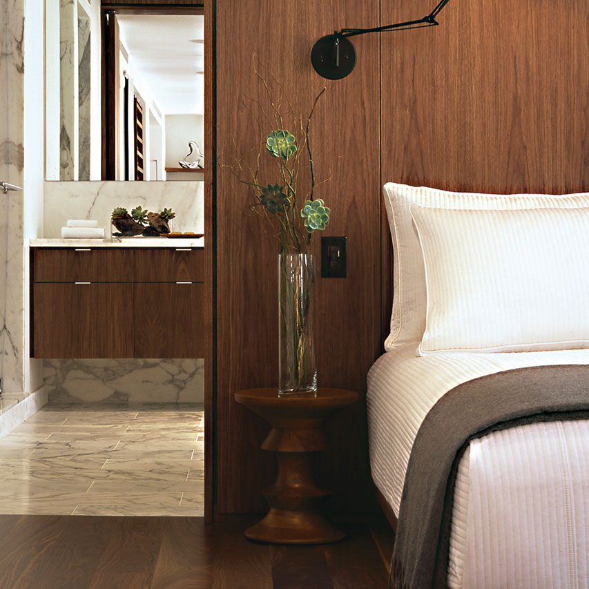 The James Chicago - Magnificent Mile