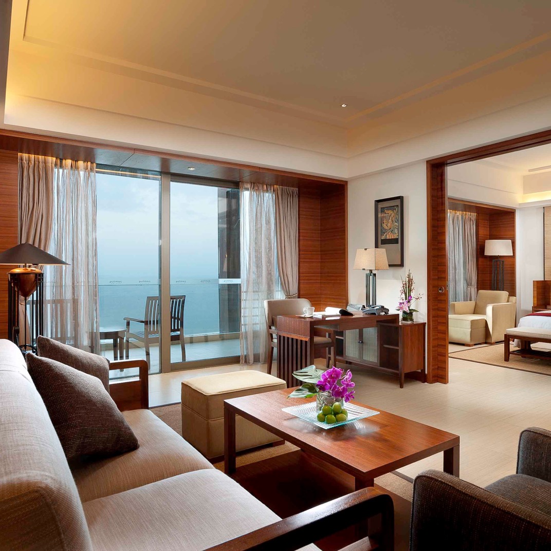三亚湾海居铂尔曼度假酒店(Hotel Pullman Oceanview Sanya Bay Resort & Spa)
