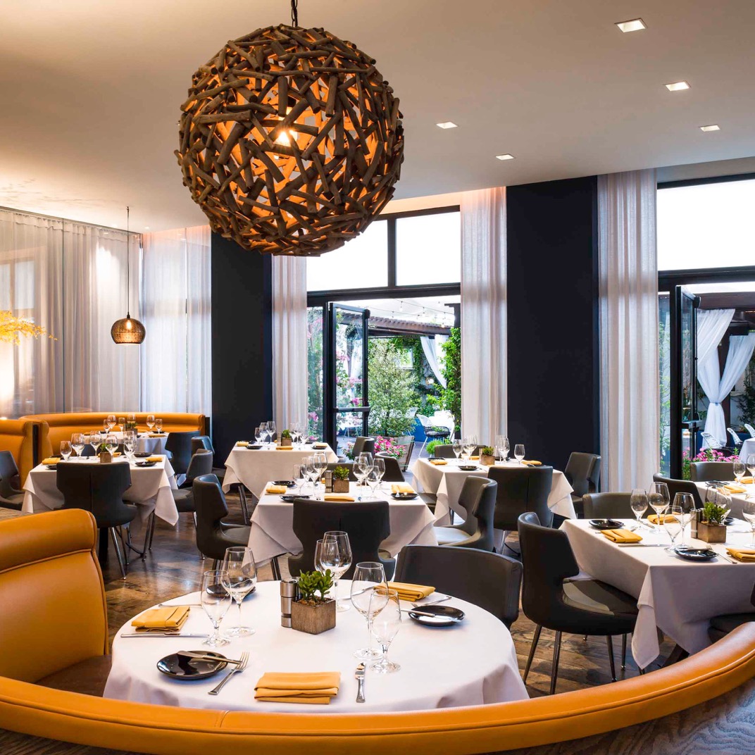 比弗利山庄洛杉矶索菲特酒店(Sofitel Los Angeles at Beverly Hills)