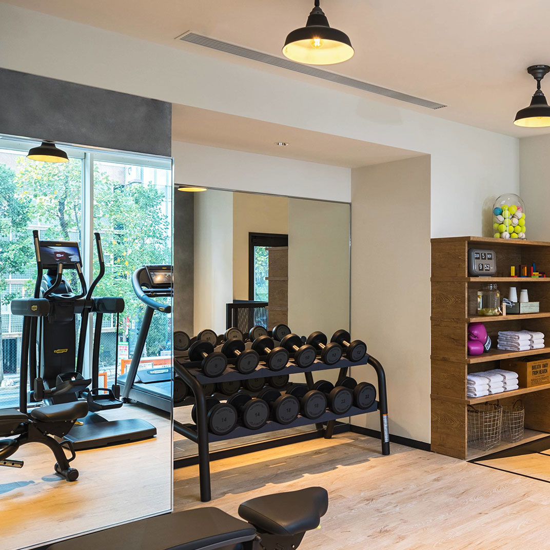 Moxy Osaka Honmachi