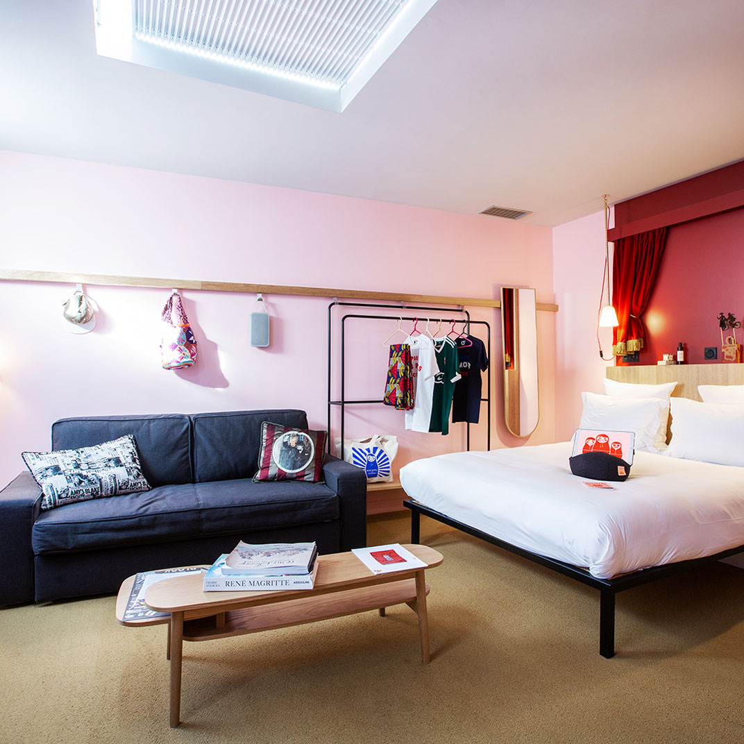 Mob Hotel Paris Les Puces